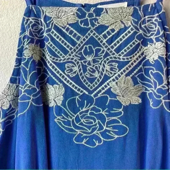 Love on a hanger - NWT Blue Flowy Top Sz Small - Picture 7 of 10